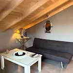 Aneli-attic In * Nafplio