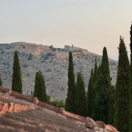 Aneli-attic In Apartamento Nauplia