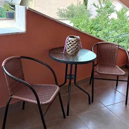 Aneli-attic In Nafplio